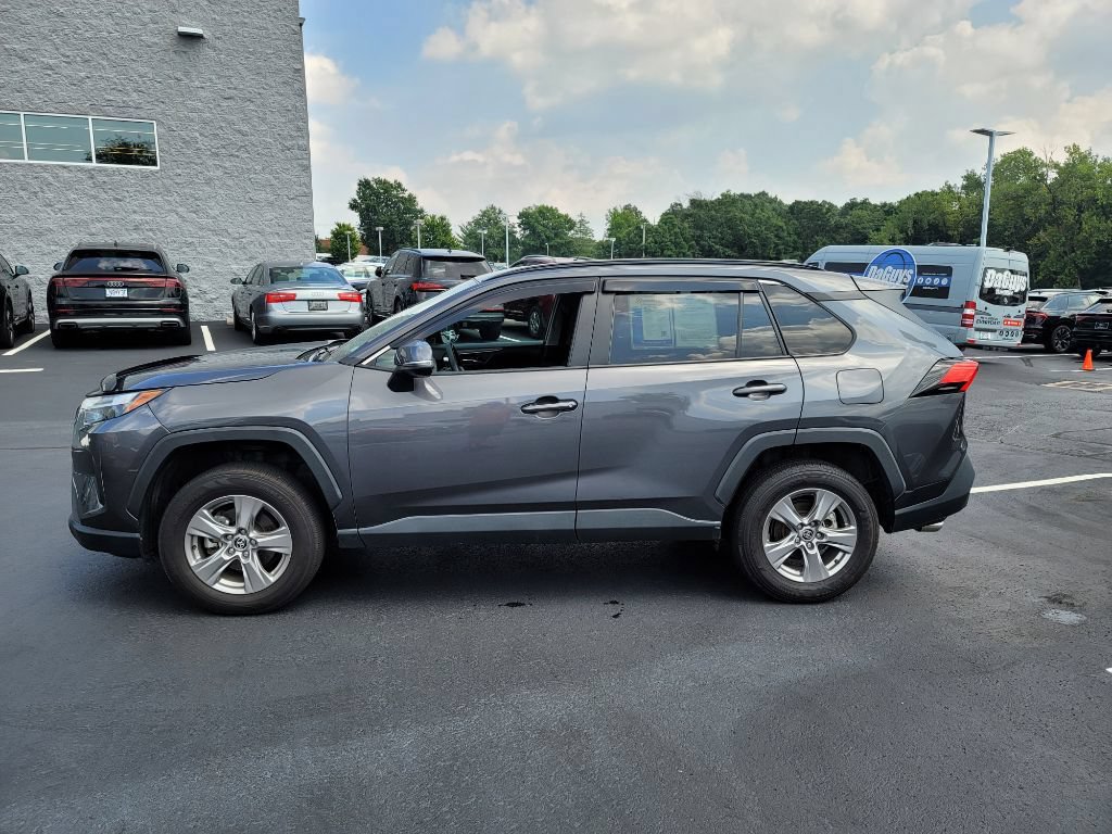 Used 2017 Toyota RAV4 Limited w/ Advanced Technology Package AWD/4WD image 7