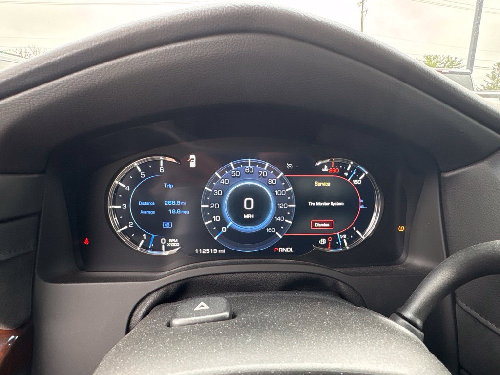 Used 2018 Cadillac Escalade Luxury AWD/4WD image 14