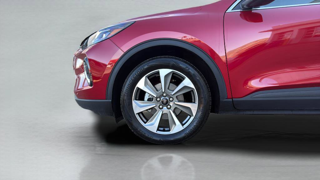 Certified 2023 Ford Escape Platinum AWD/4WD image 32