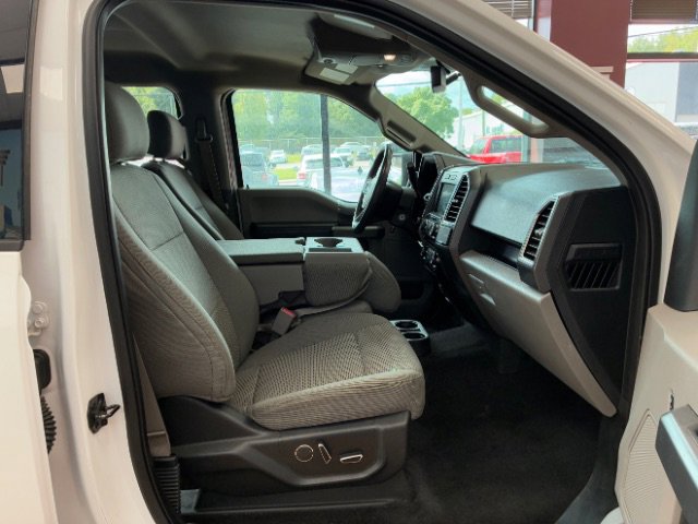 Used 2017 Ford F150 XLT w/ Equipment Group 302A Luxury AWD/4WD image 32