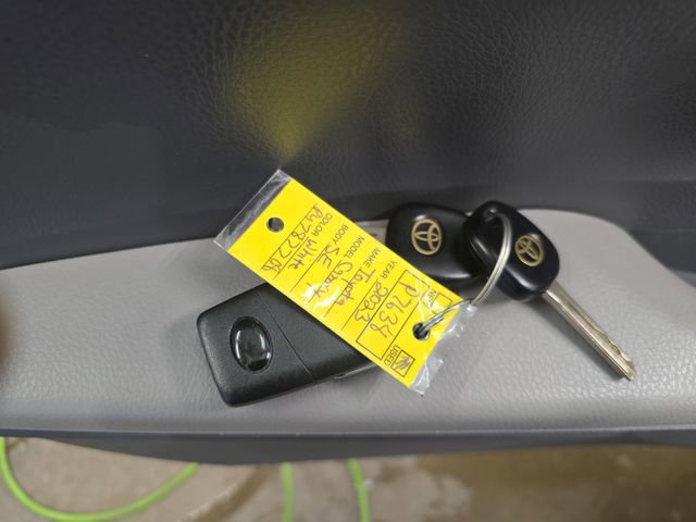 Used 2023 Toyota Camry SE image 24