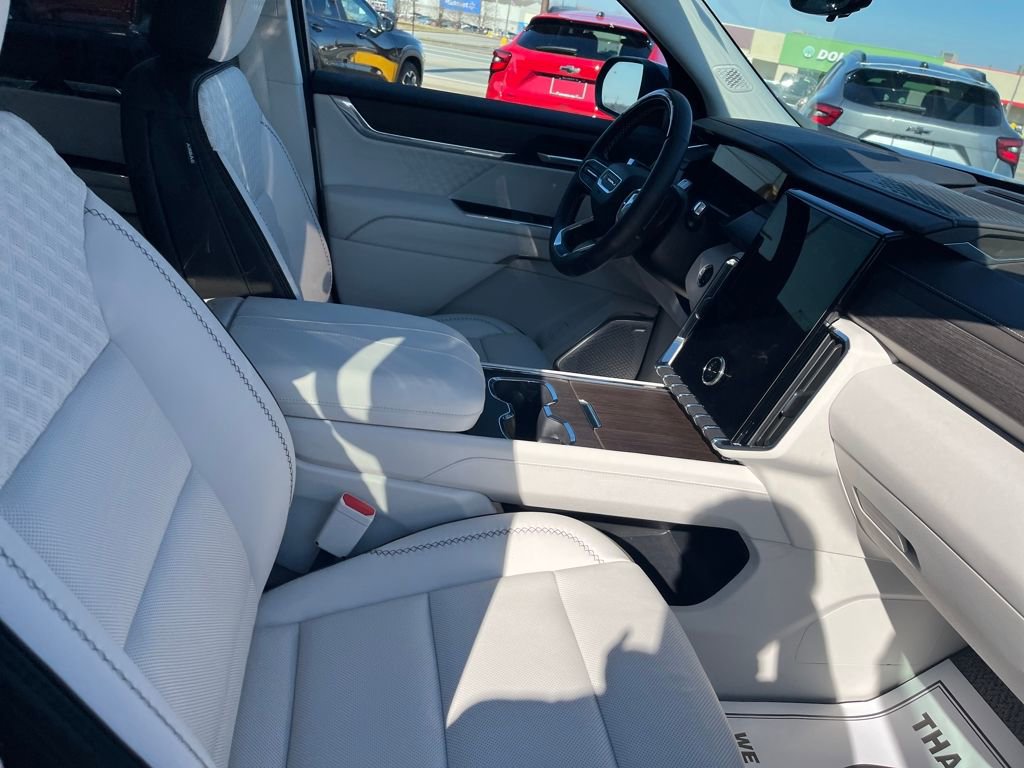 Used 2026 GMC Acadia Denali w/ Super Cruise Package image 32