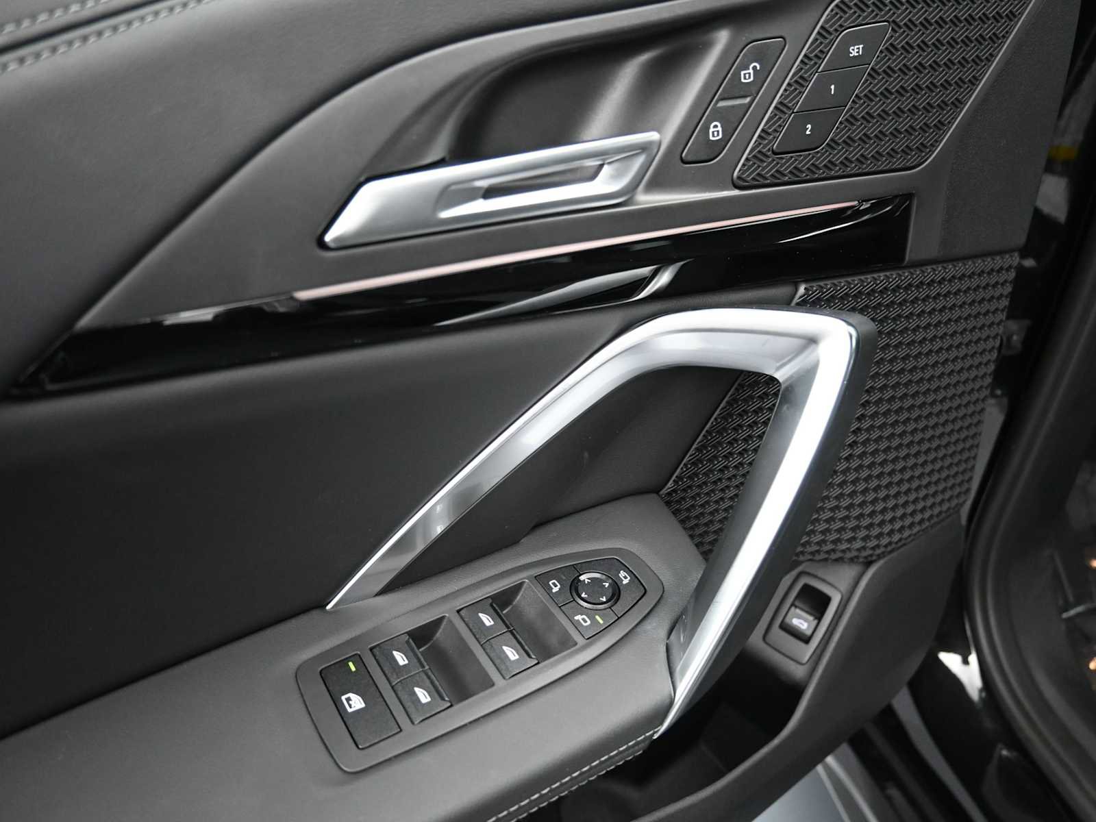 Used 2023 BMW X1 xDrive28i w/ M Sport Package image 9