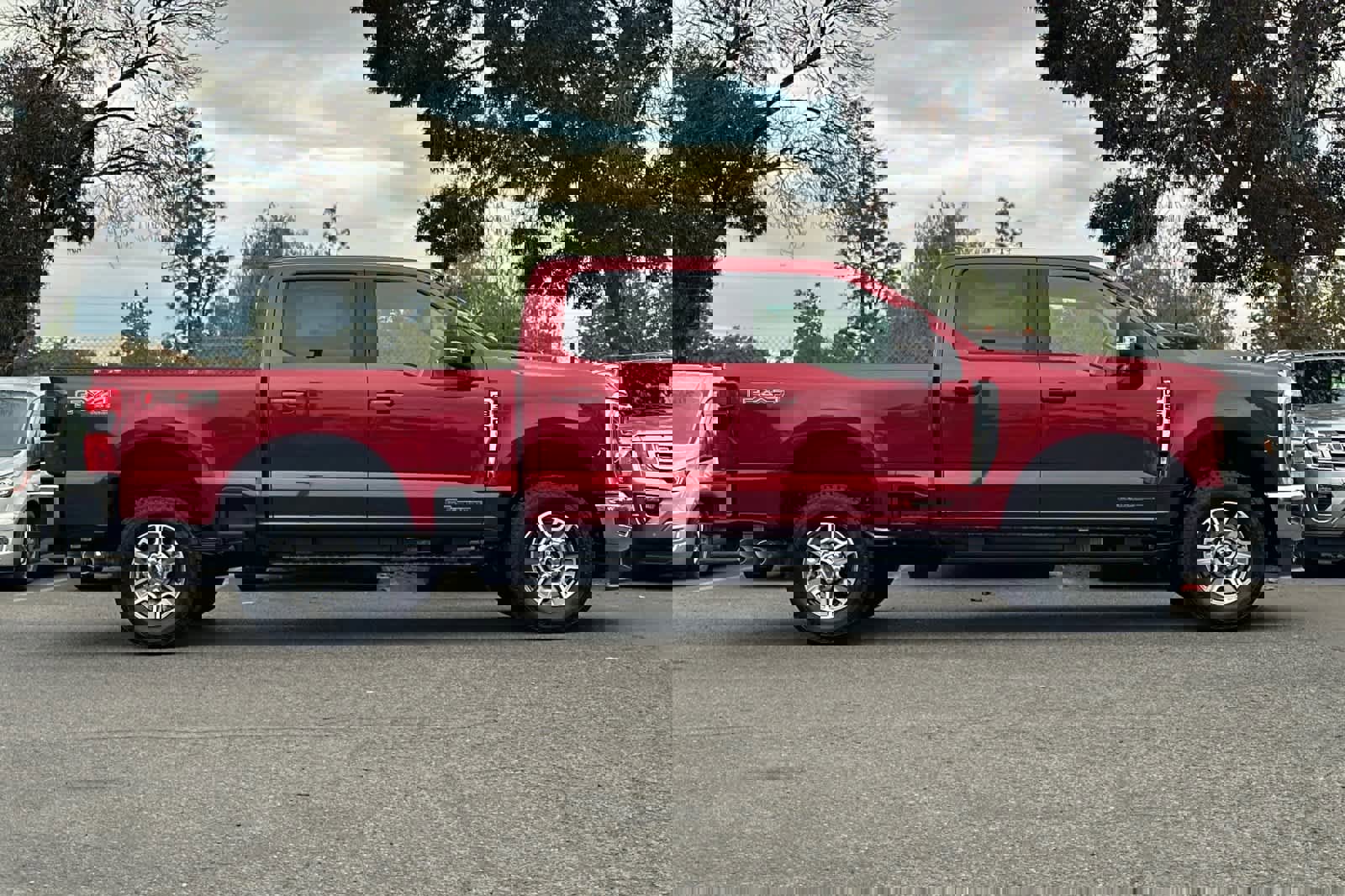 New 2026 Ford F350 Lariat w/ Lariat Premium Package image 8