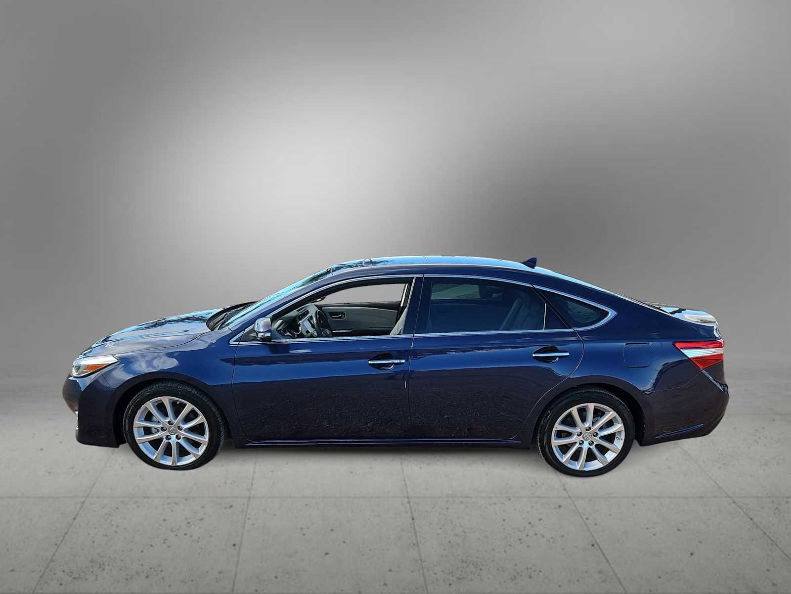 Used 2014 Toyota Avalon Limited image 5