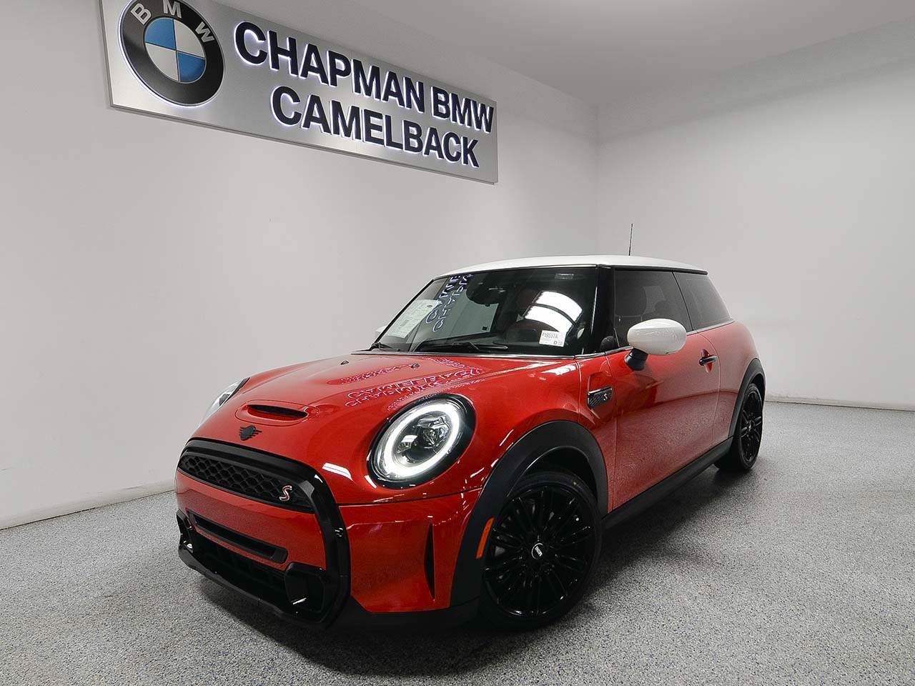 Used 2024 MINI Cooper S FWD image 1