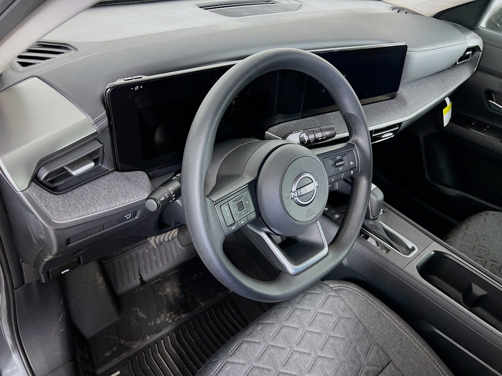 New 2026 Nissan Kicks SV FWD image 7