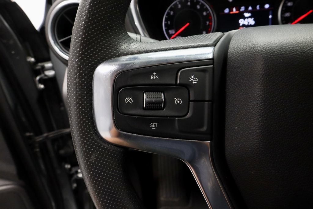 Used 2025 Chevrolet Blazer LT FWD image 28
