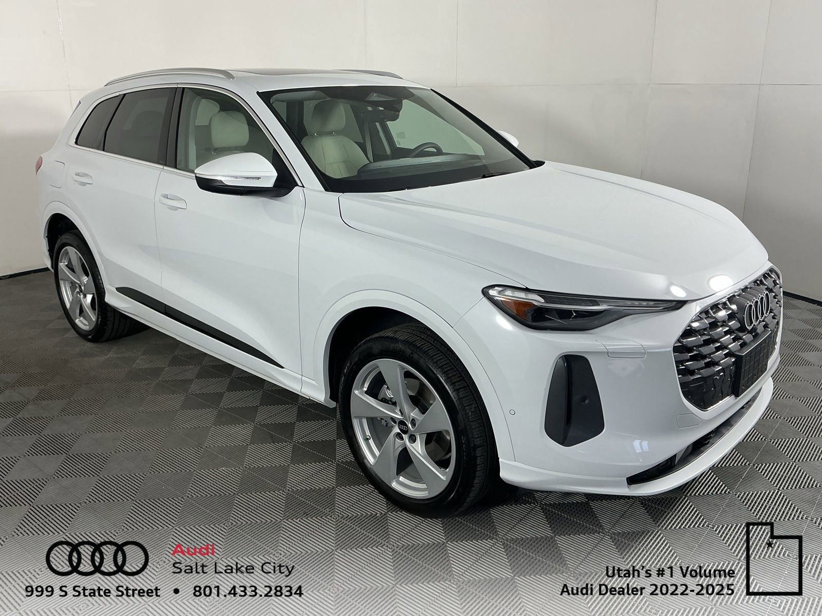 Used 2025 Audi Q5 Premium Plus w/ Premium Plus