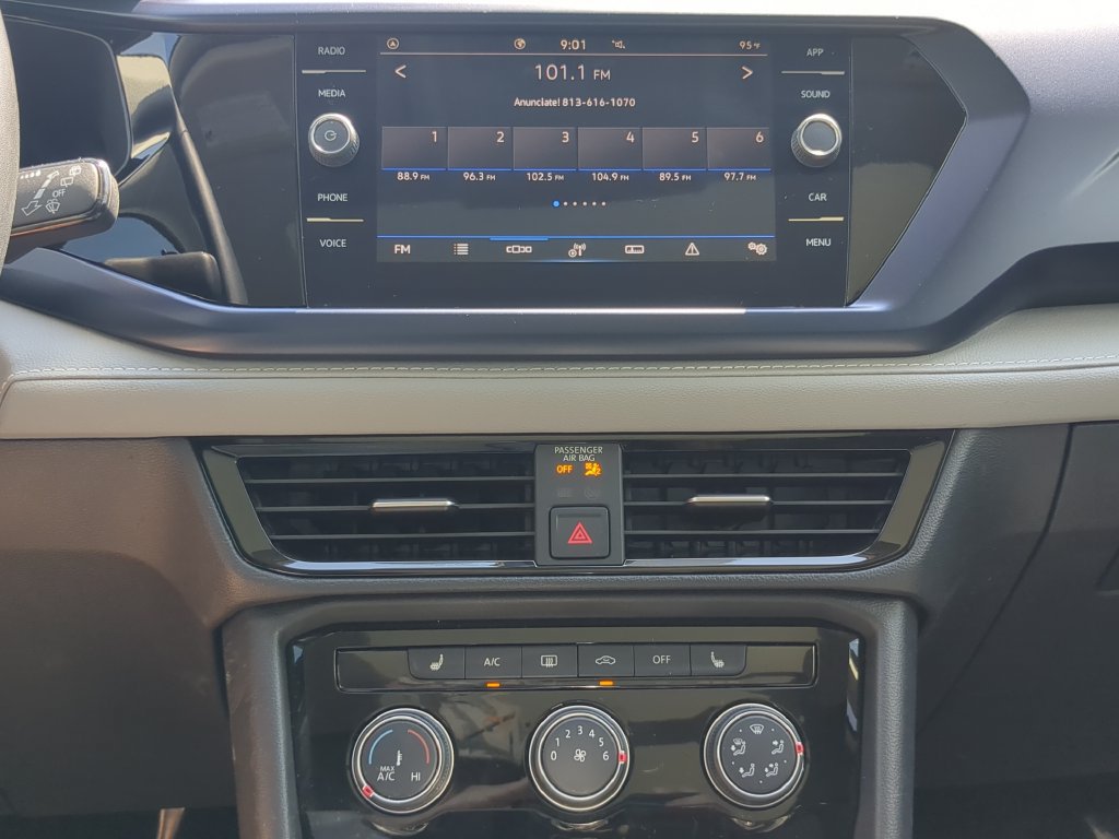 Certified 2023 Volkswagen Taos SE w/ Panoramic Sunroof Package FWD image 22