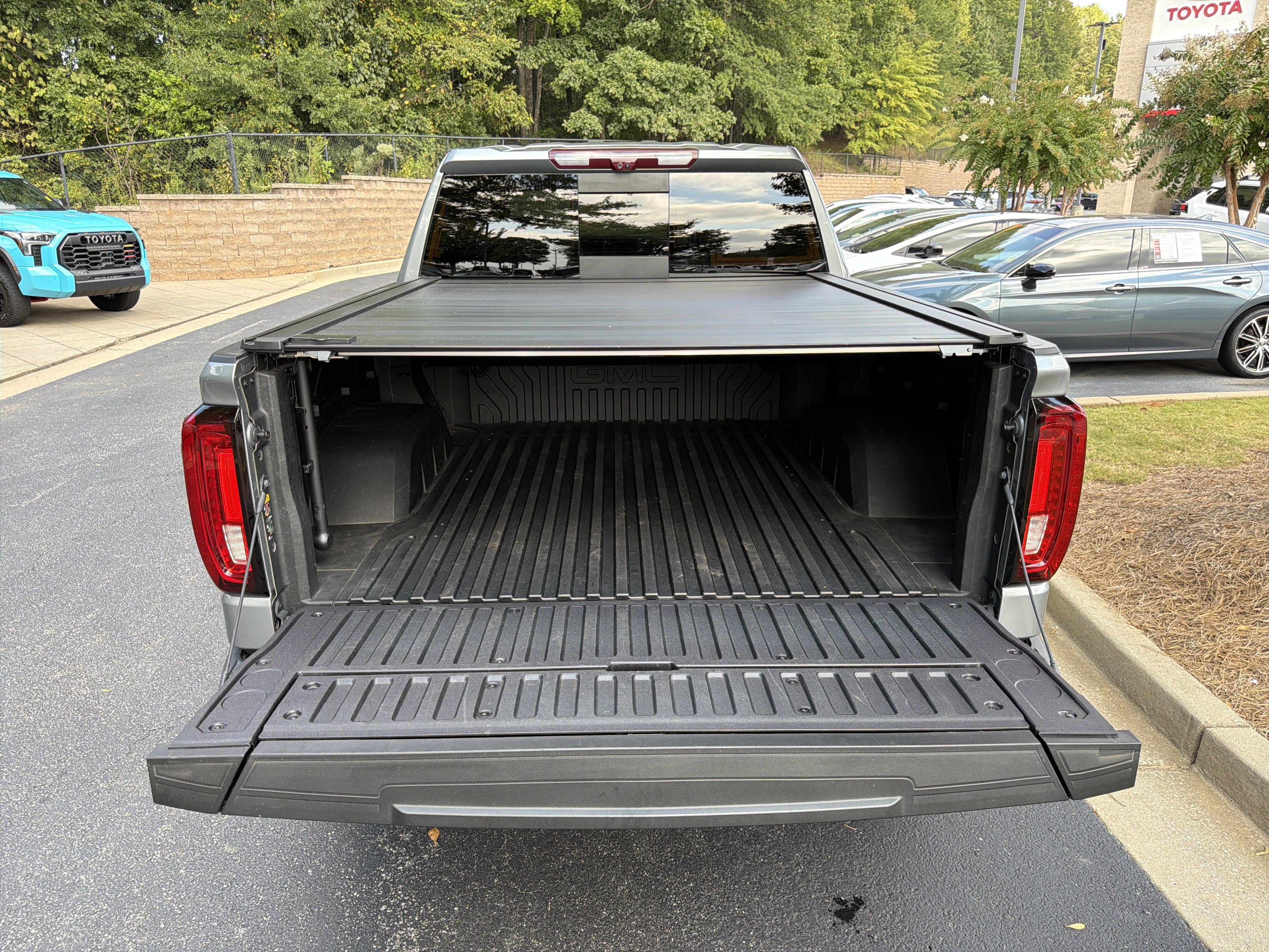 Used 2025 GMC Sierra 1500 Denali Ultimate AWD/4WD image 19
