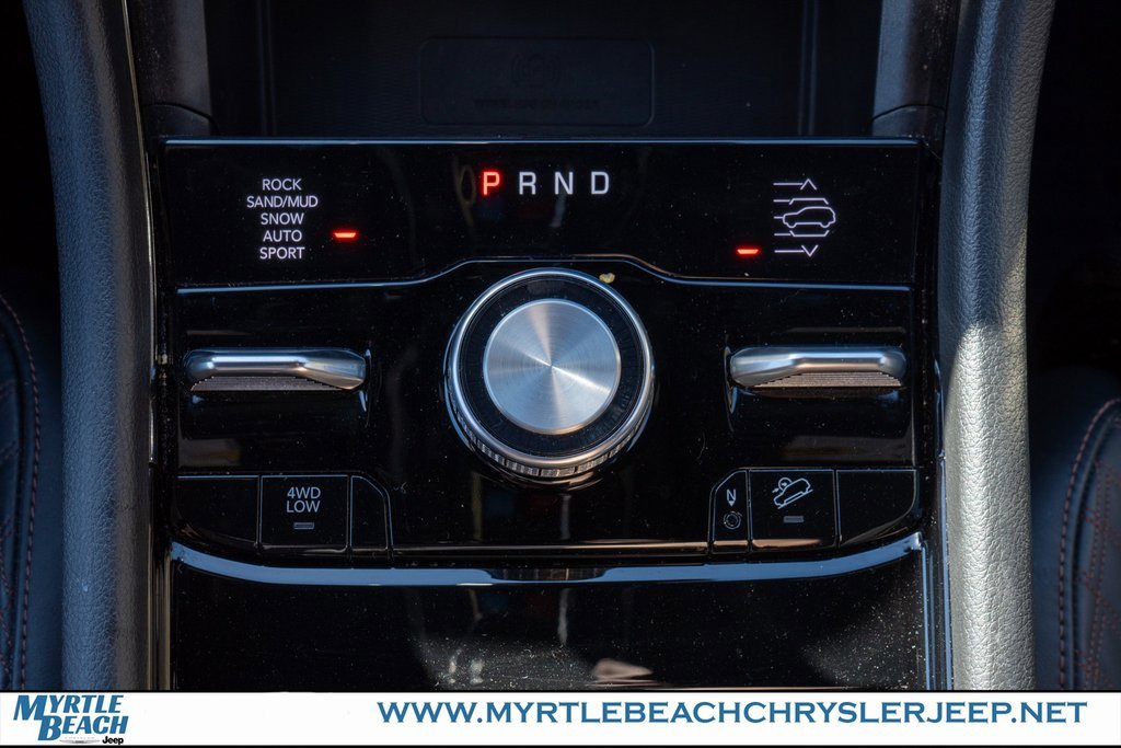 Certified 2024 Jeep Grand Cherokee L Summit w/ High Altitude Package image 25