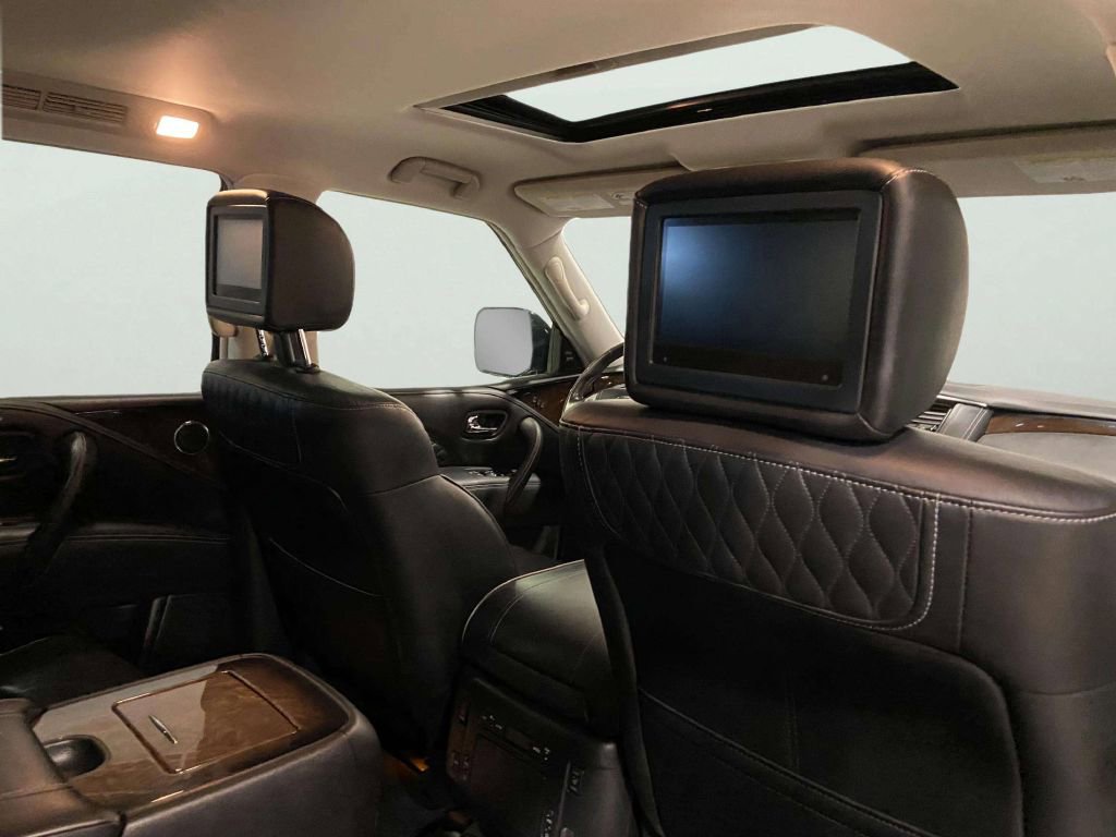 Used 2018 INFINITI QX80 4WD w/ Deluxe Technology Package image 32