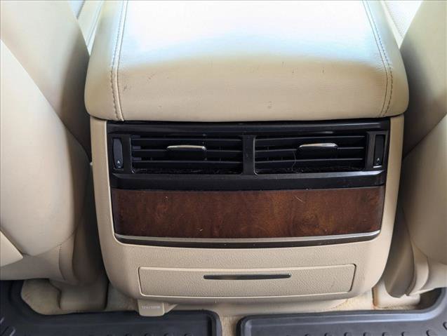 Used 2016 Lexus LX 570 4WD w/ Luxury Package image 16