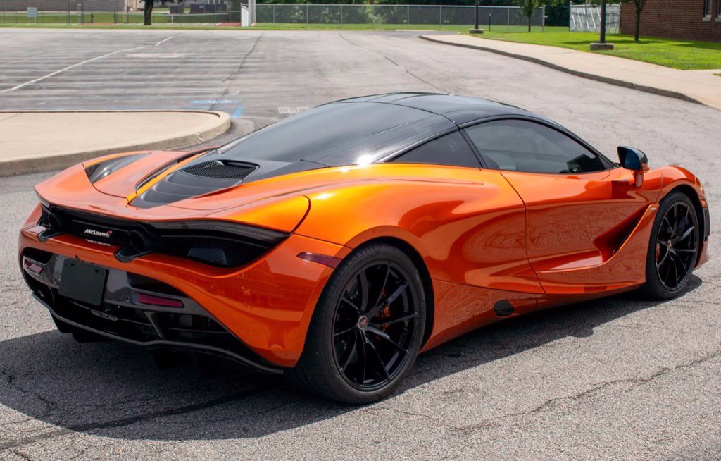 Used 2018 McLaren 720S Performance RWD image 8