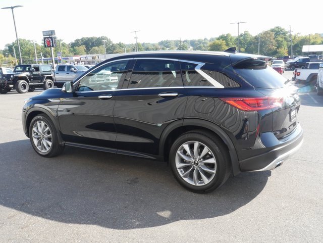 Used 2022 INFINITI QX50 Essential image 11