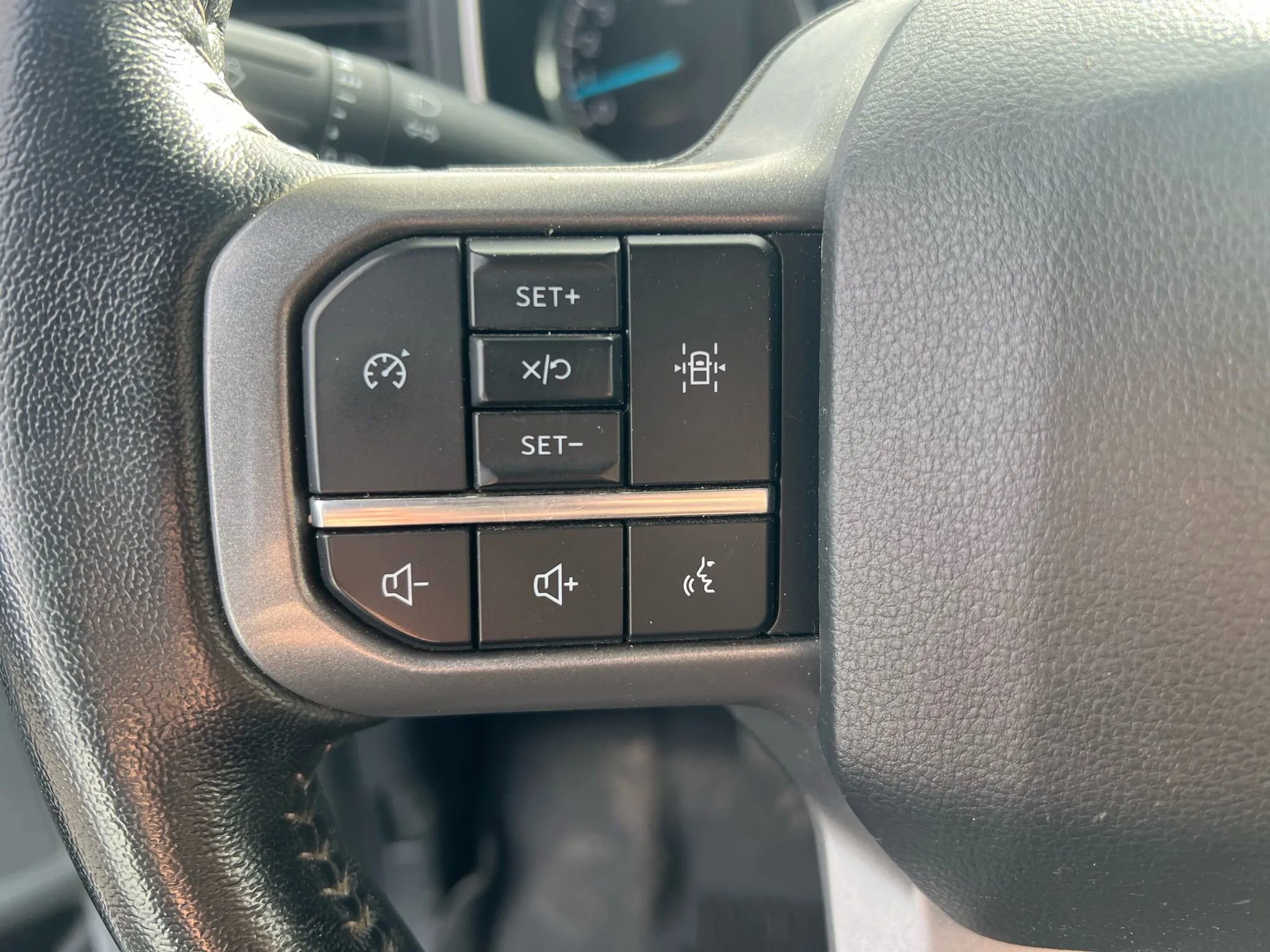 Used 2022 Ford F150 XLT w/ Equipment Group 301A Mid image 16