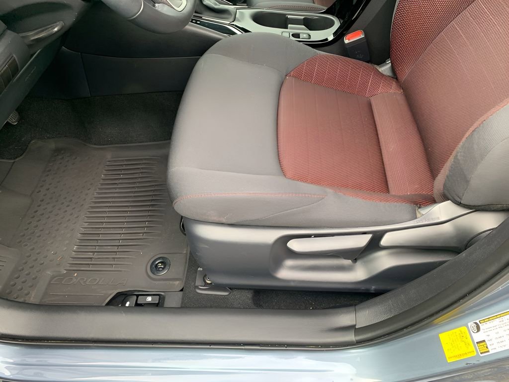 Used 2024 Toyota Corolla SE image 10