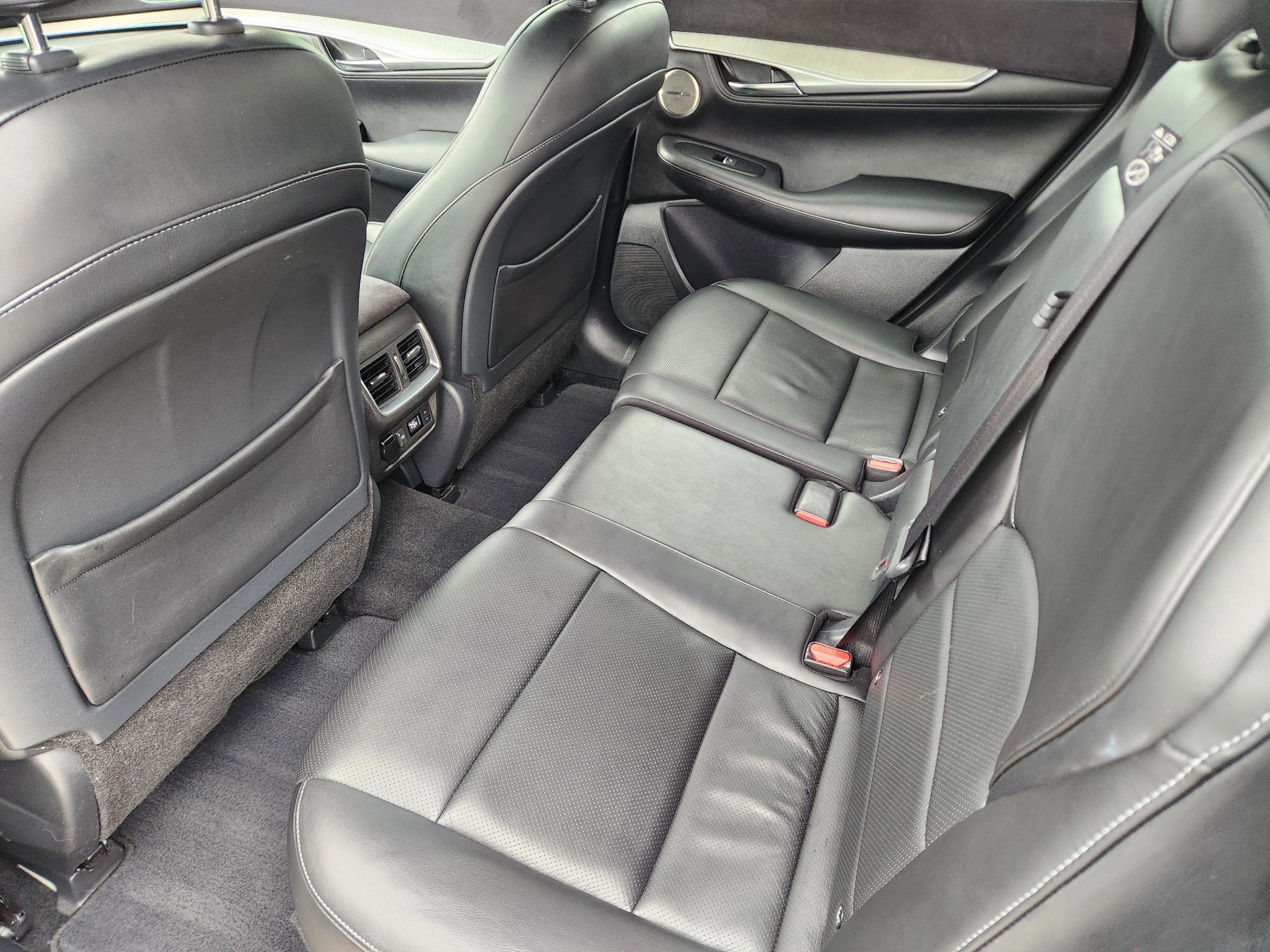 Used 2019 INFINITI QX50 Essential w/ Sensory Package FWD image 27
