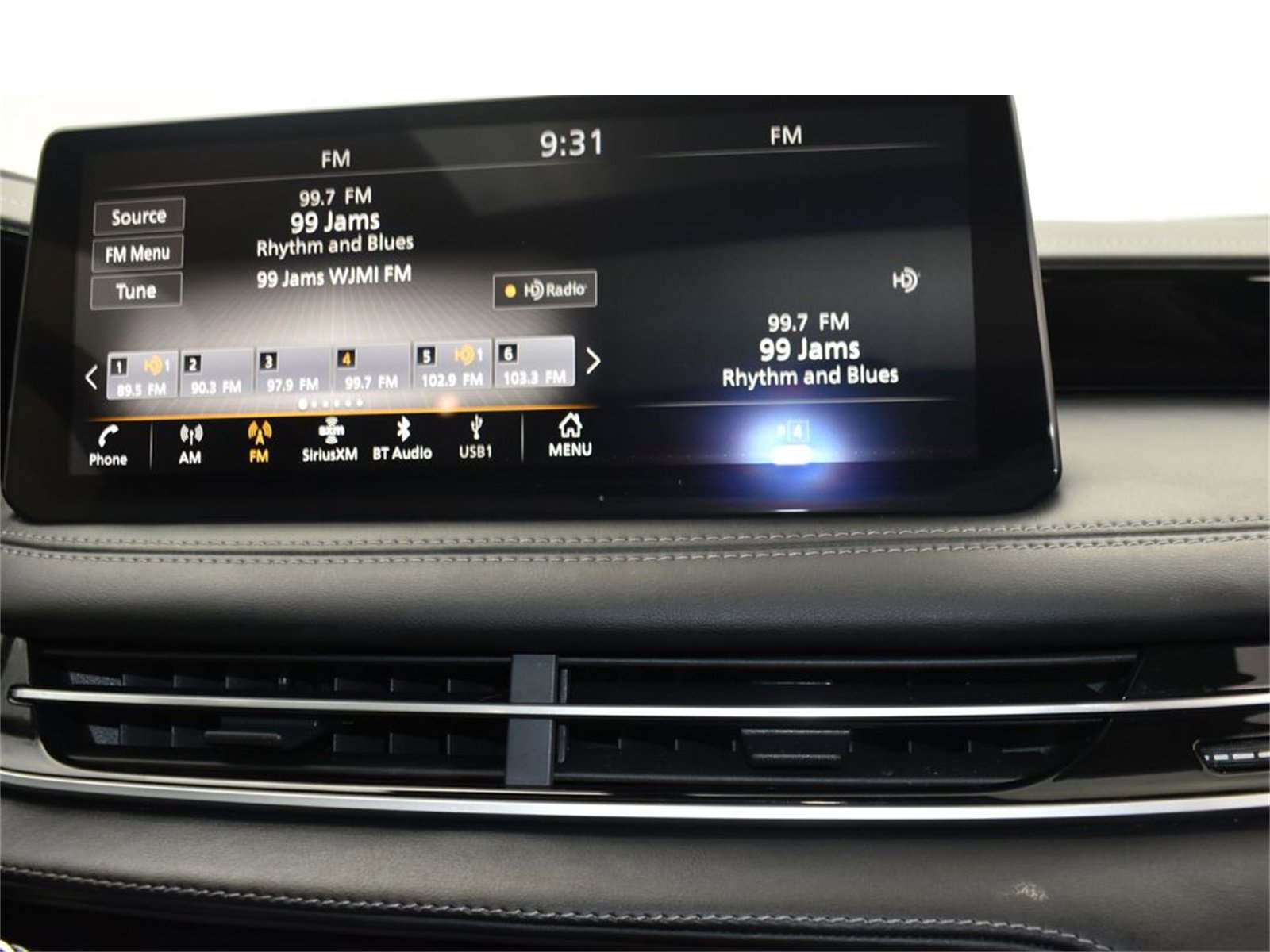 Certified 2025 INFINITI QX60 Pure image 29