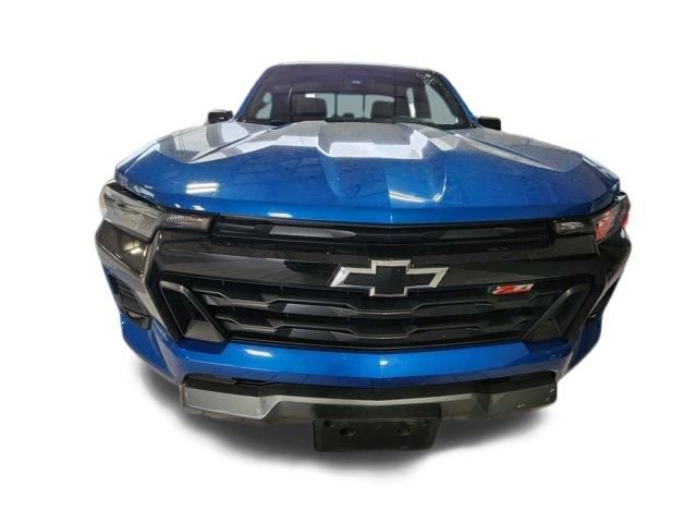 Used 2023 Chevrolet Colorado Z71 w/ Z71 Convenience Package 2 image 3