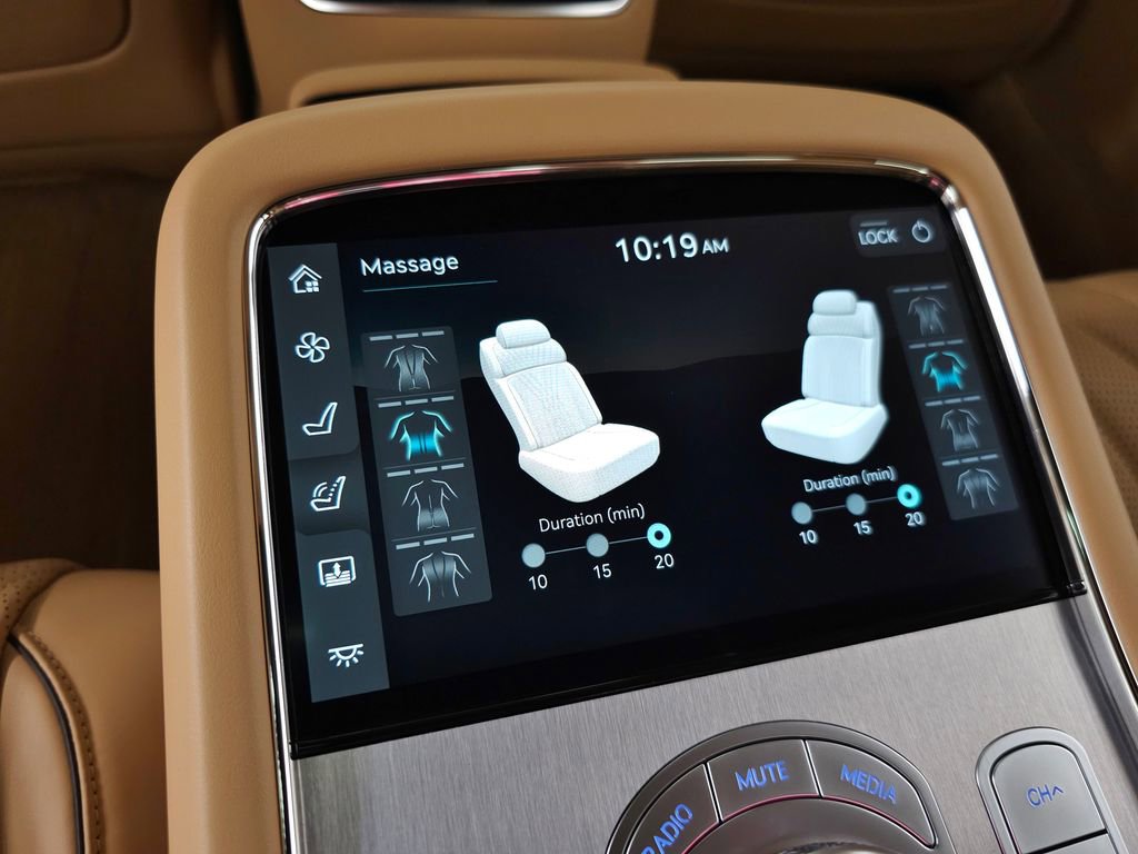 Used 2026 Genesis G90 3.5T AWD/4WD image 46