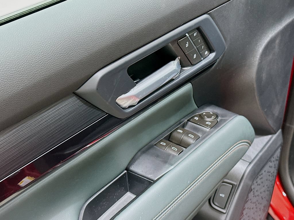 New 2026 GMC Terrain AT4 w/ Convenience Package III AWD/4WD image 18