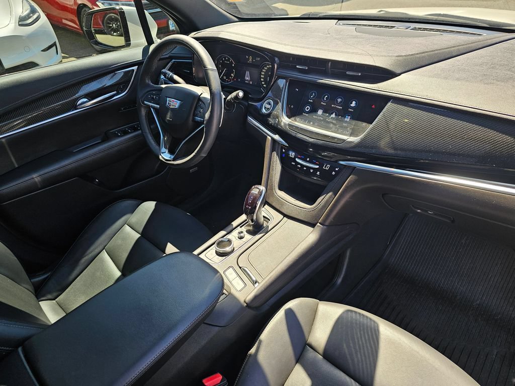 Used 2022 Cadillac XT6 Sport AWD/4WD image 35