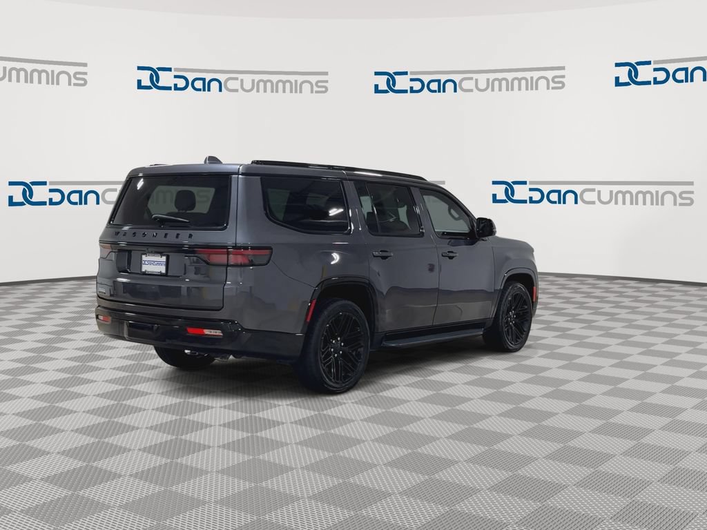 Used 2023 Jeep Wagoneer Series II AWD/4WD image 9
