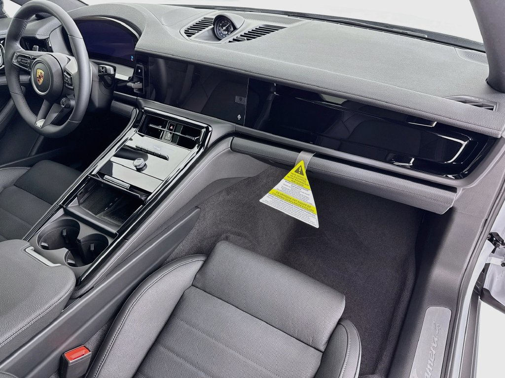New 2026 Porsche Panamera 4 AWD/4WD image 31
