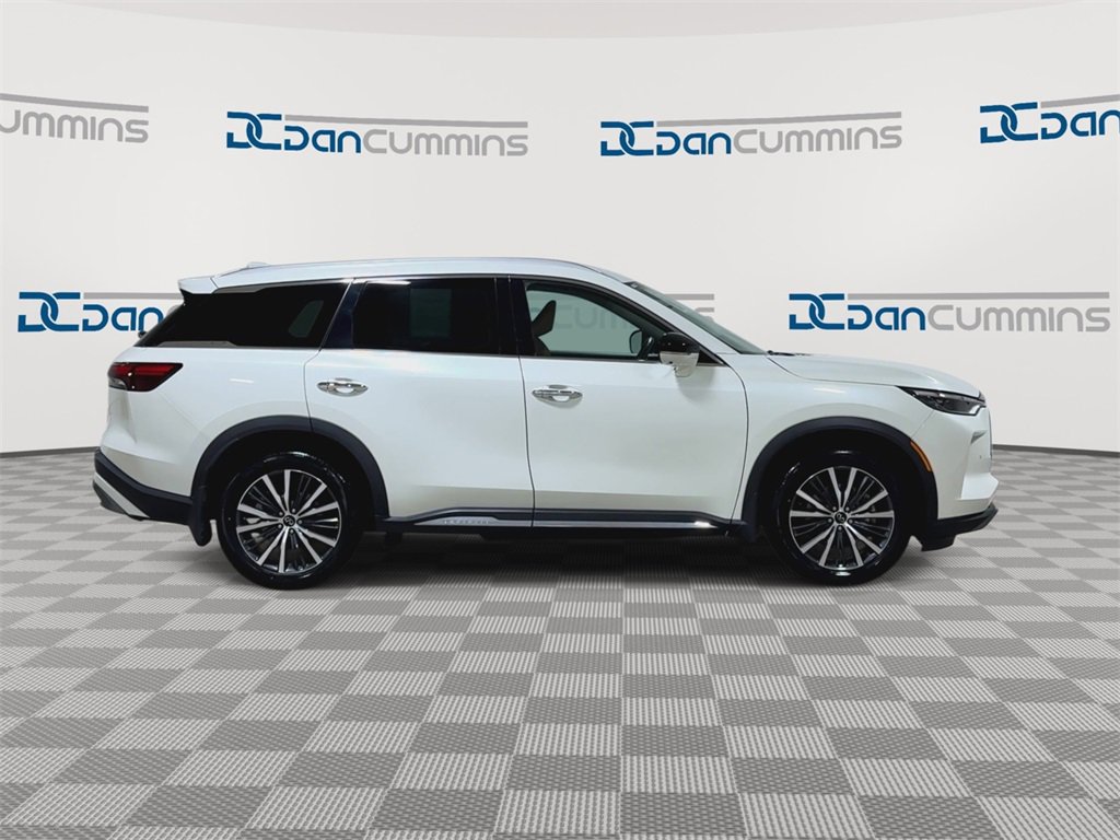 Used 2023 INFINITI QX60 Sensory w/ Vision Package image 2