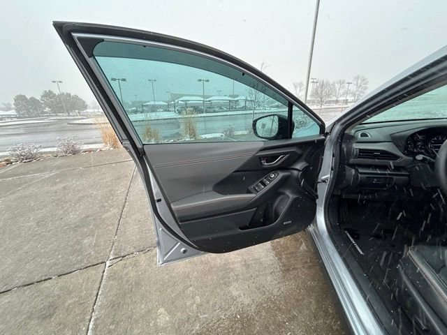 Used 2024 Subaru Crosstrek 2.5i Limited w/ Crosstrek Mirror Package image 11