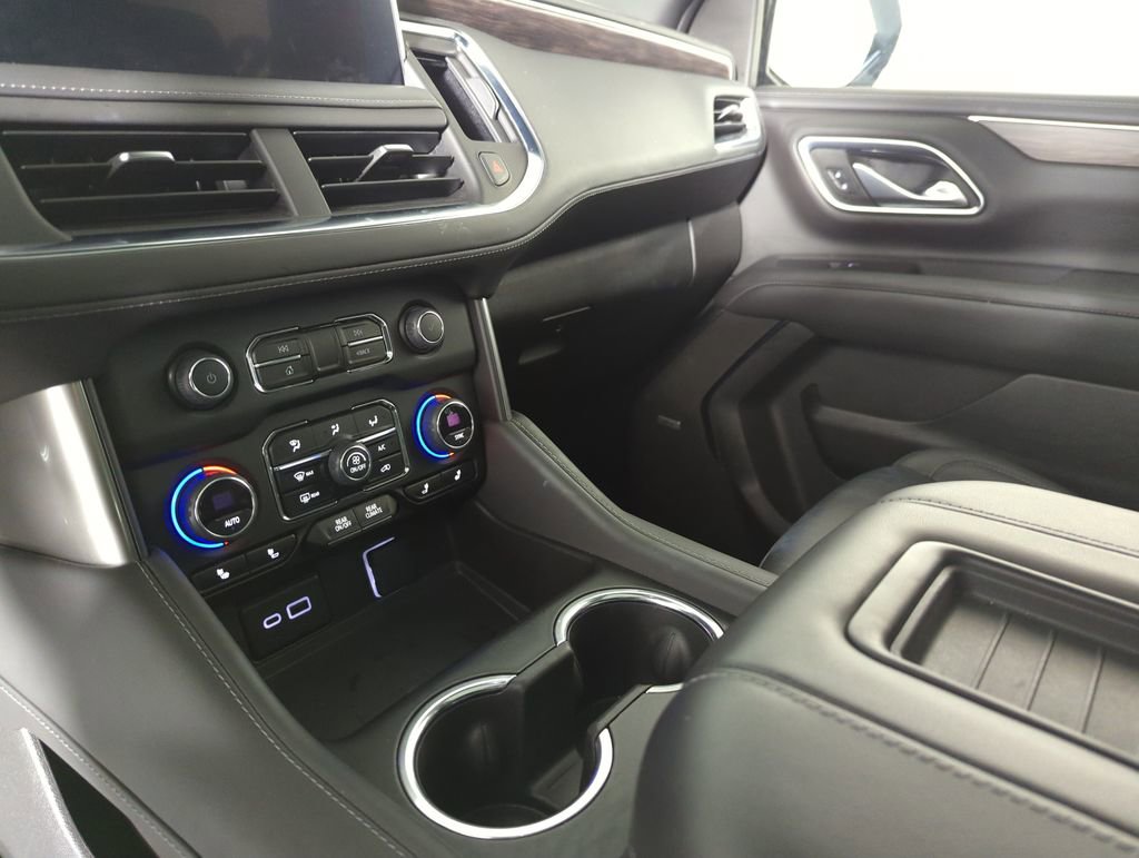 Used 2023 Chevrolet Suburban Z71 w/ Z71 Off-Road Package image 19
