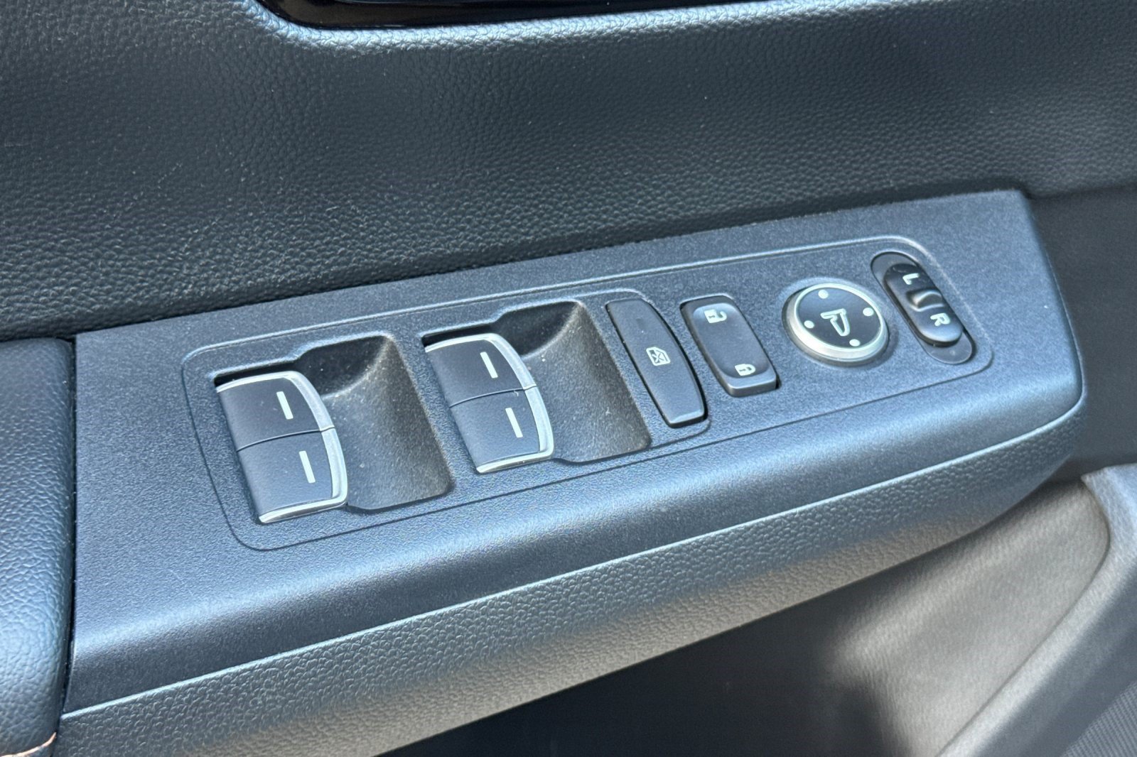Certified 2025 Honda CR-V Sport Touring image 14