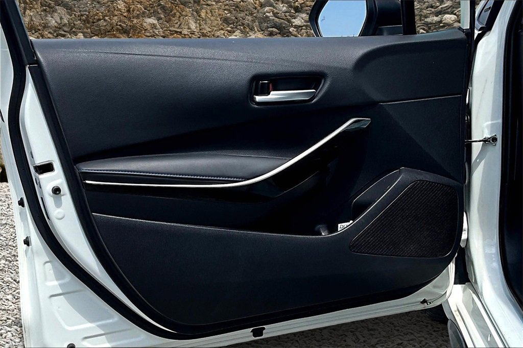 Used 2021 Toyota Corolla XSE image 22