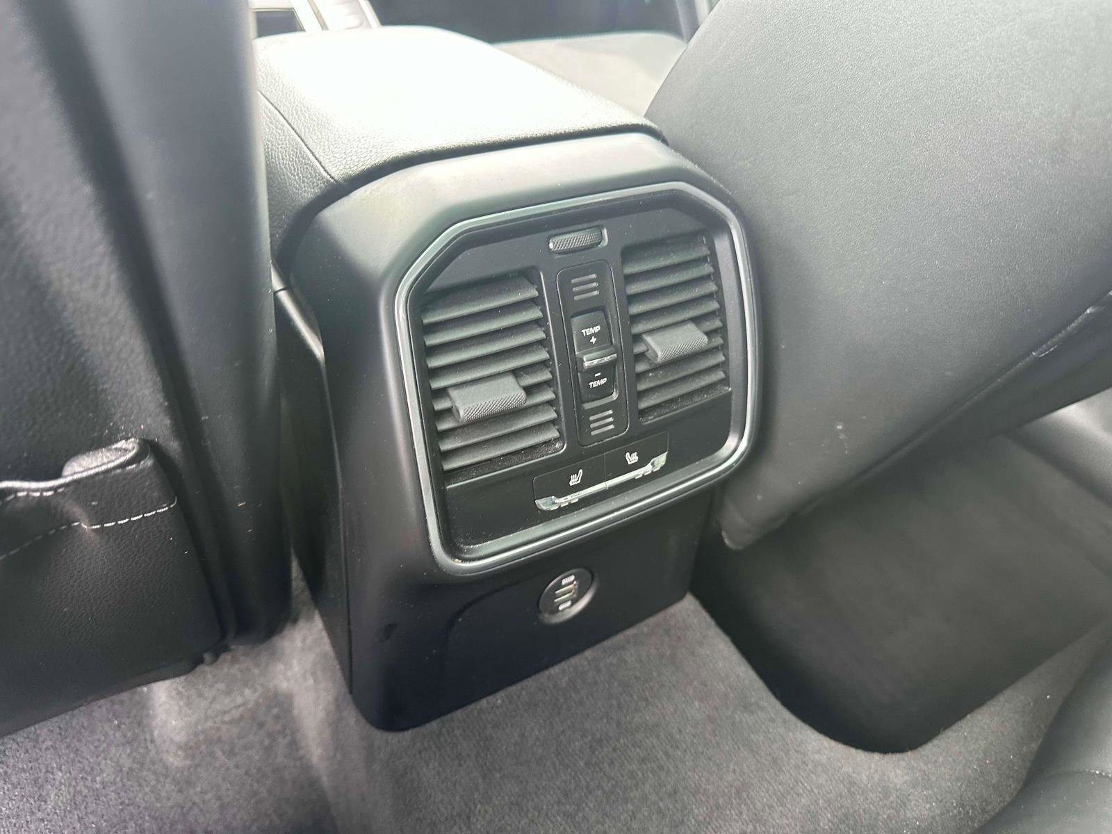 Used 2019 Porsche Macan S w/ Premium Package Plus image 11