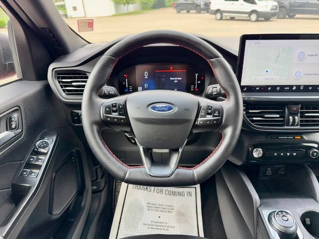 Used 2024 Ford Escape ST-Line w/ Tech Pack #1 FWD image 16