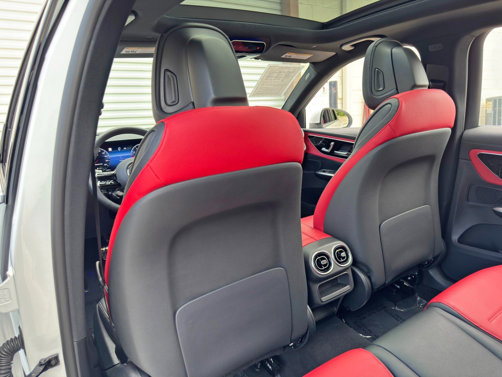 Used 2024 Mercedes-Benz GLC 43 AMG 4MATIC image 45