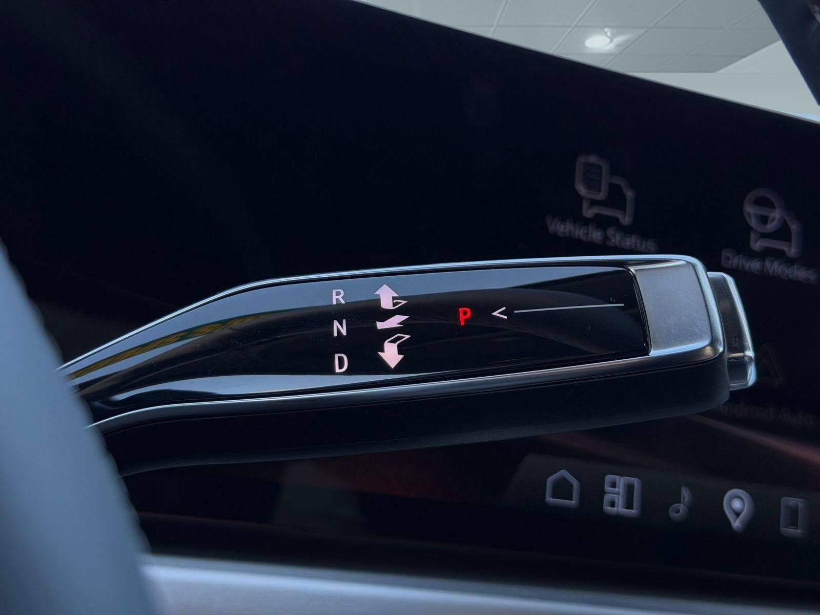 New 2026 Cadillac Lyriq V image 16