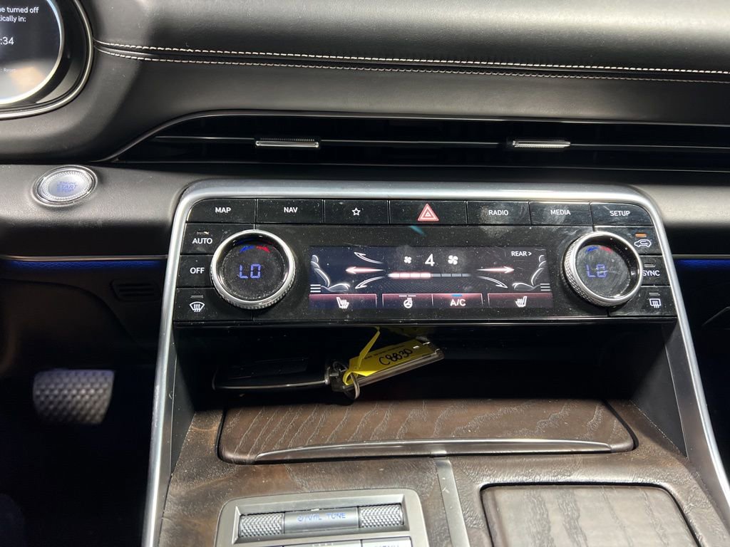 Used 2024 Genesis GV80 2.5T image 33