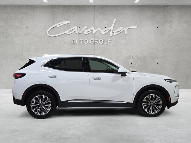 Used 2025 Buick Envision Preferred image 17