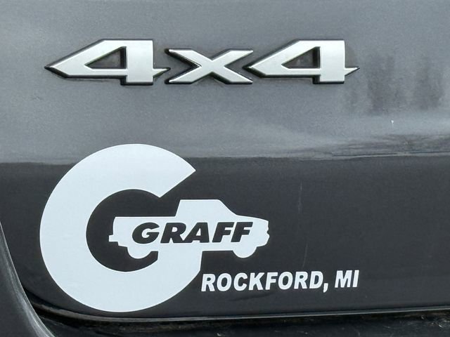 Used 2022 Jeep Grand Cherokee Summit image 2