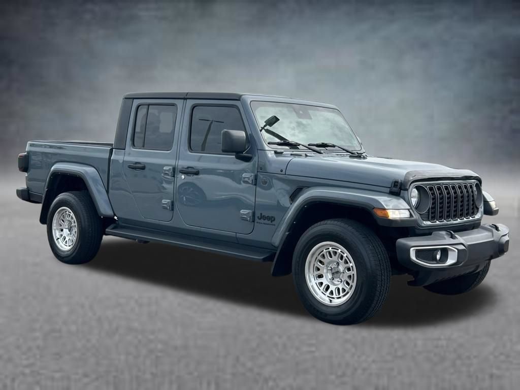Used 2024 Jeep Gladiator Sport AWD/4WD image 7