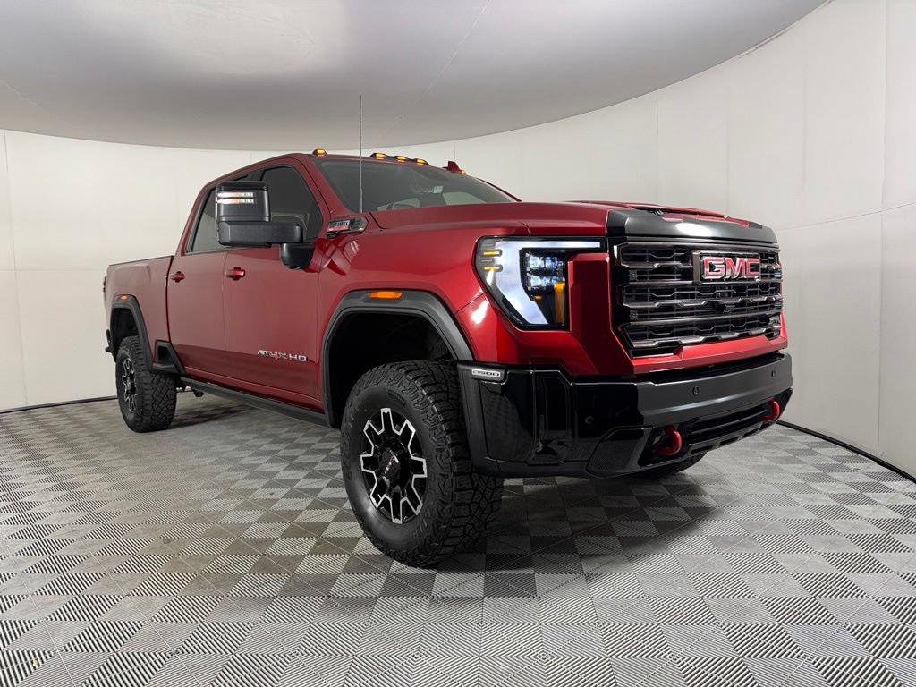 Used 2025 GMC Sierra 2500 AT4X AWD/4WD image 4