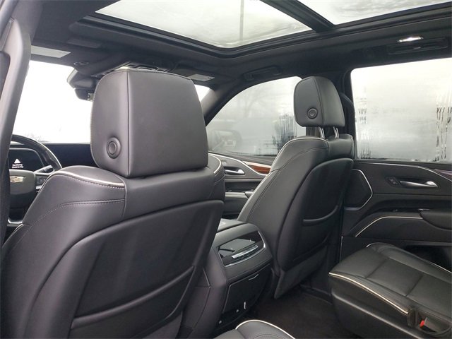 Used 2023 Cadillac Escalade Premium Luxury image 10