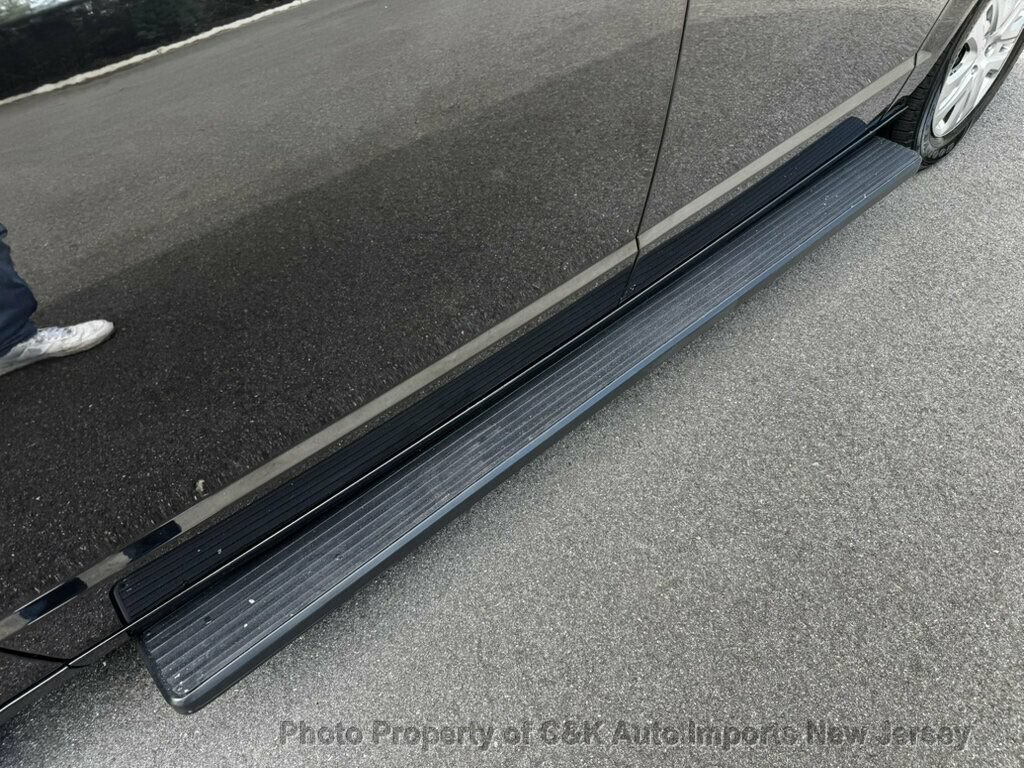 Used 2019 Dodge Grand Caravan SE w/ UConnect Hands-Free Group FWD image 24