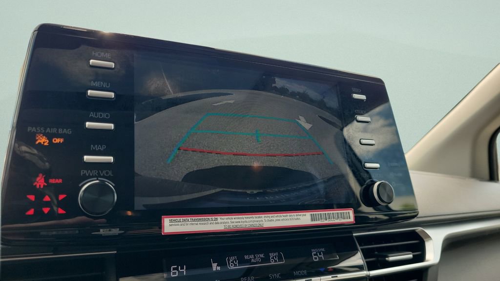 Certified 2024 Toyota Sienna XLE FWD image 18