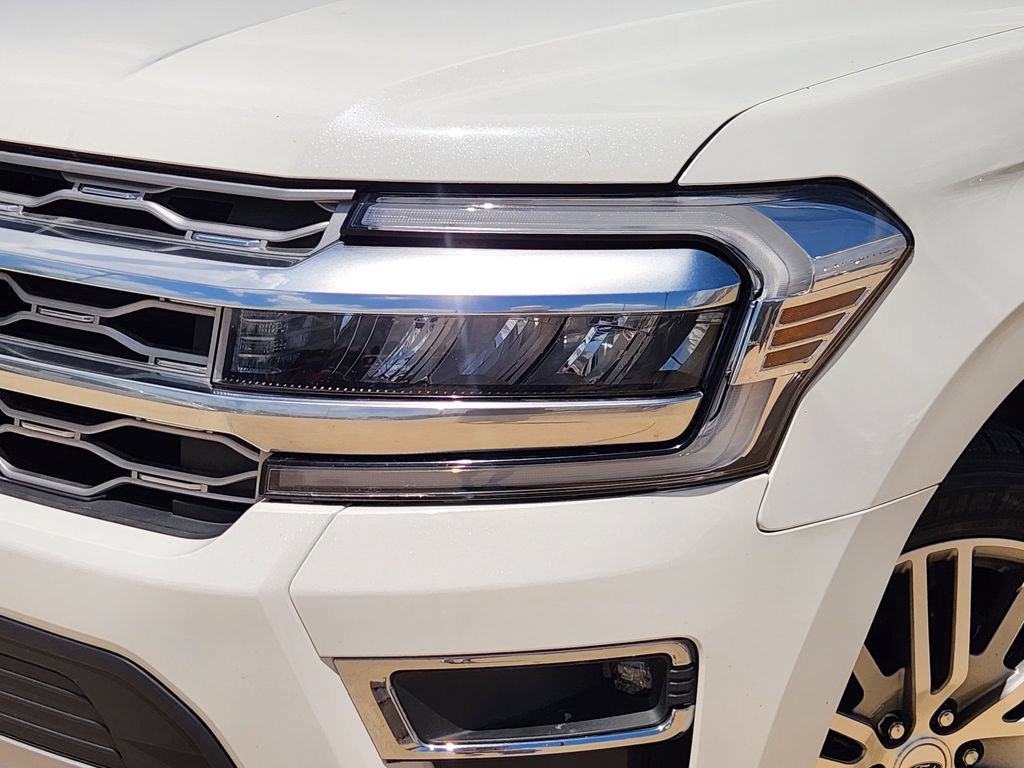 Used 2022 Ford Expedition Platinum AWD/4WD image 11