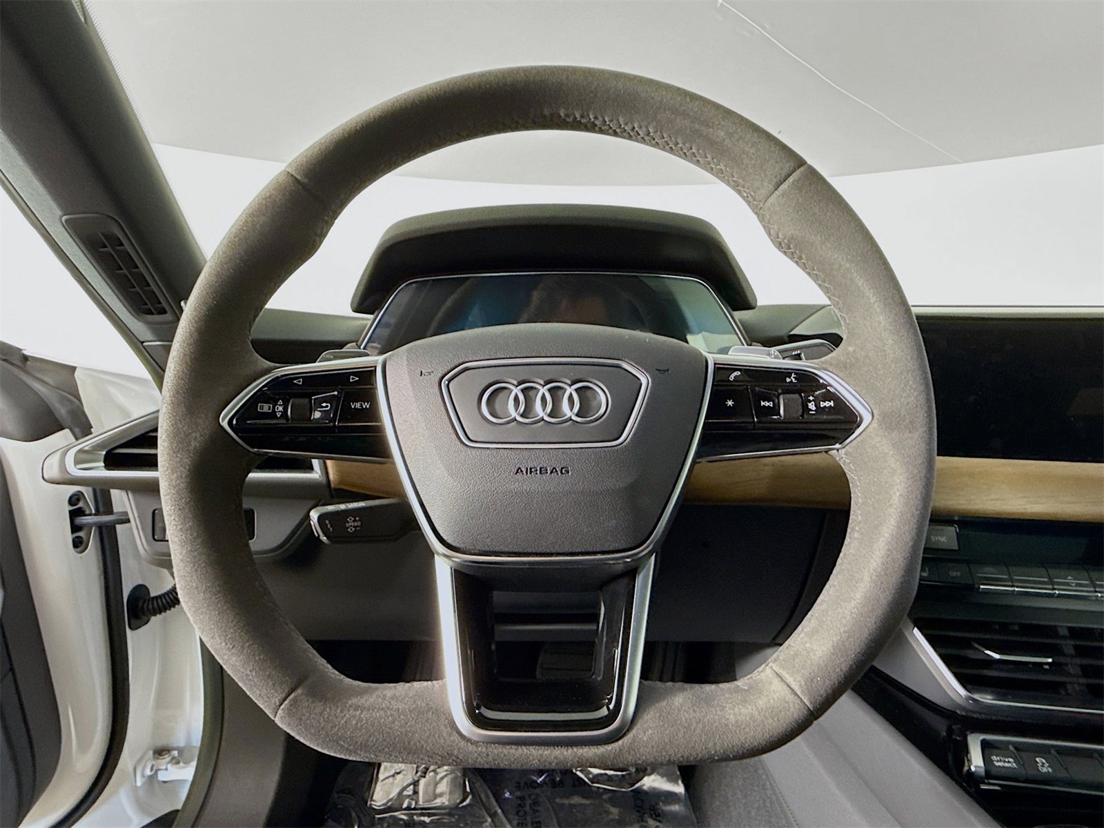 Certified 2022 Audi e-tron GT Premium Plus image 11