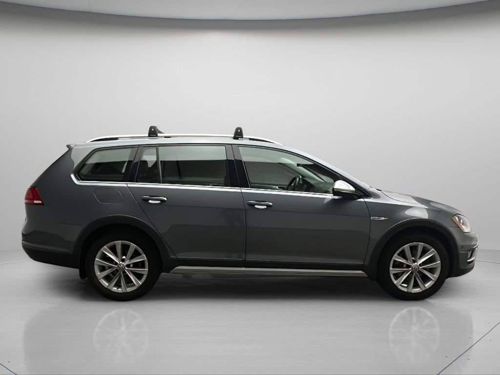 Used 2017 Volkswagen Golf Alltrack SE AWD/4WD image 7